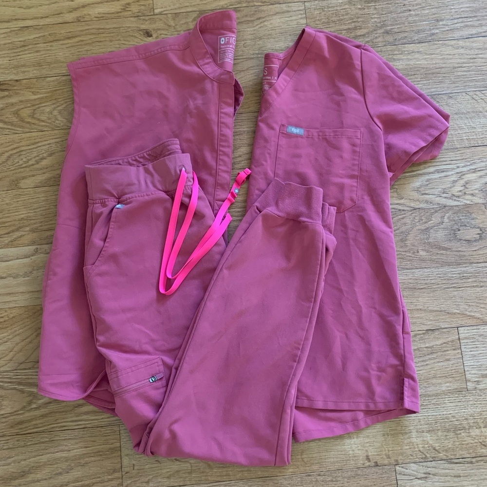 4 piece Medium Figs set Limited Edition Breast Cancer Awareness